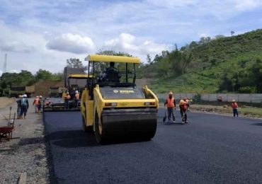 Pengaspalan Service Road Sirkuit Mandalika