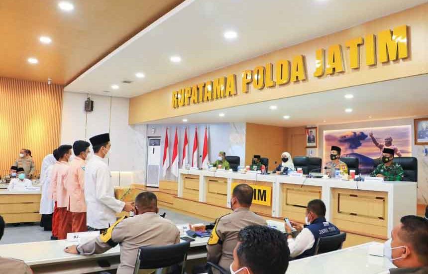 Pencanangan Gerakan Santri Bermasker