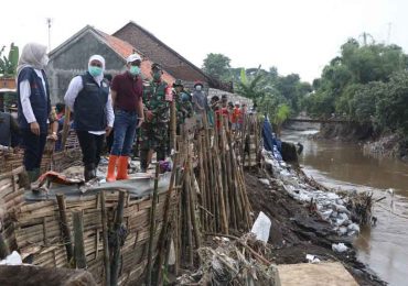 Perintah Khofifah Atasi Banjir Probolinggo