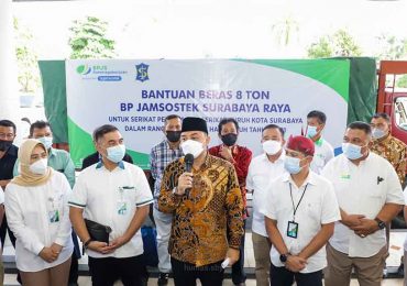 8,1 Ton Beras Bantuan Jamsostek Surabaya