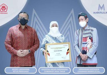 Jatim Raih ‘Humas Enterpreneur Award’