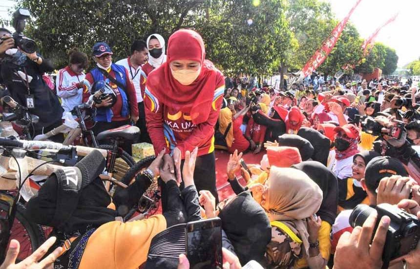 Pasar Murah HUT Emas IKA Unair di Tuban