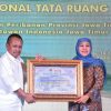 Khofifah Raih PWI Maritime Awards