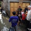 Pastikan Logistik Pengungsi Banjir