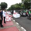 Sembako untuk Ojol di Depan Istana