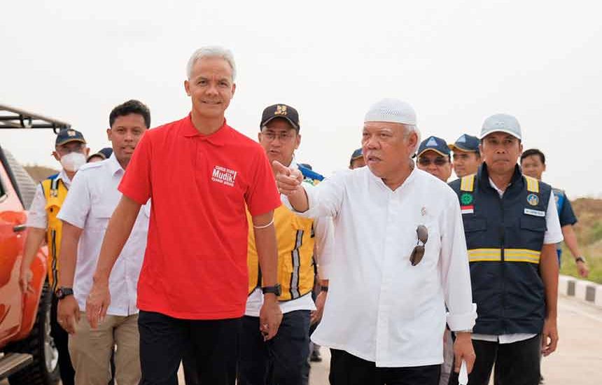 Pantau Tol, Ganjar : Alhamdulillah Lancar