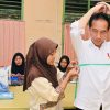 Saat Jokowi Pesan Baju di SMK