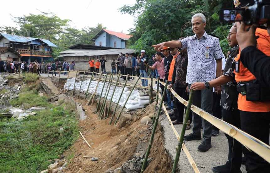 Ganjar Percepat Tanganani Jalan Ambles