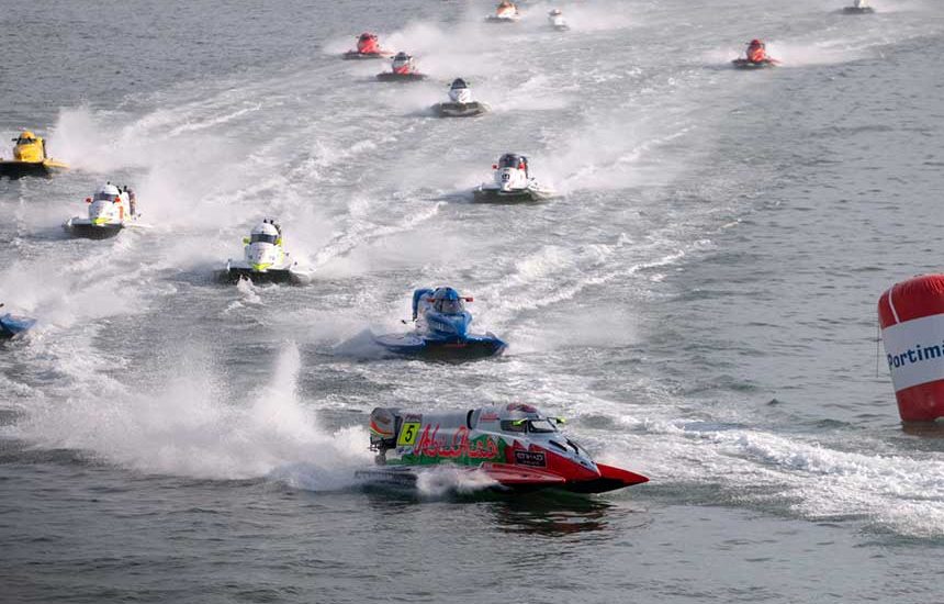 Menyiapkan F1 Powerboat 2024 di Toba