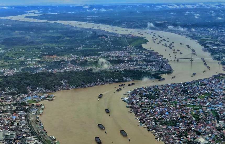 Denyut Samarinda Menyusuri Mahakam