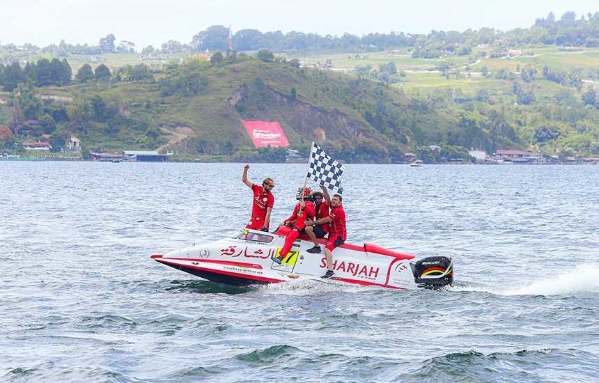 Sukses F1 Powerboat Grand Prix