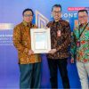 Bank Jatim Terima TOP BUMD Awards