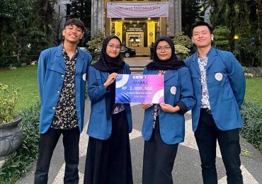 Delegasi Unair Juara Business Plan