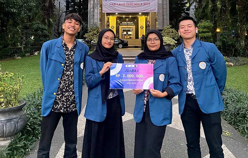 Delegasi Unair Juara Business Plan