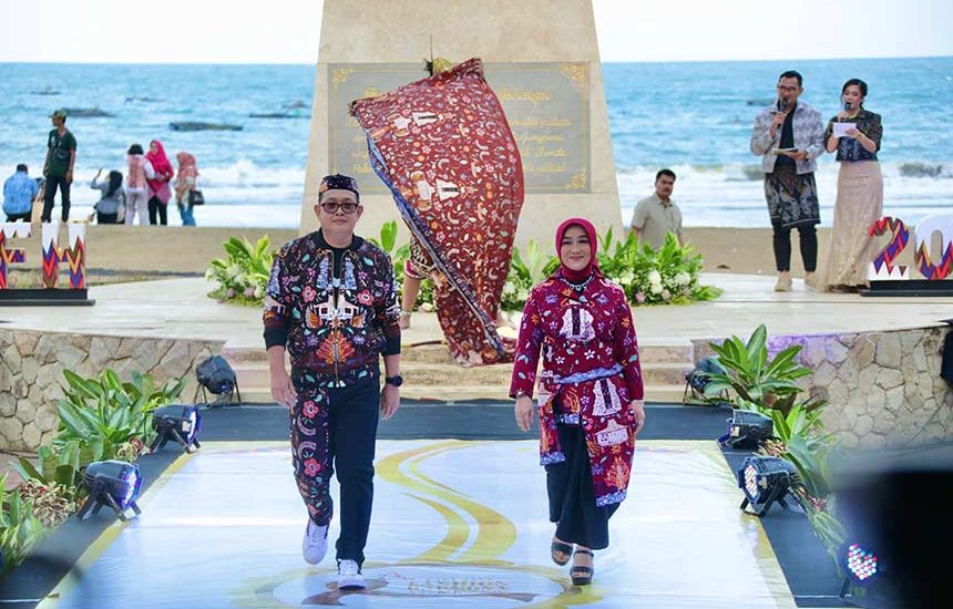 East Java Fashion Harmony di Tulungagung