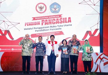 Peran Guru Membumikan Pancasila