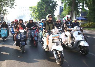 Sunmori Pecinta Vespa ke Kota Lama