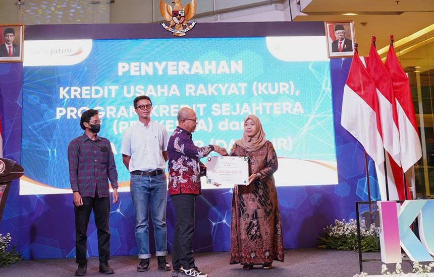 Bank Jatim Salurkan KUR di K-UKM Expo 2024