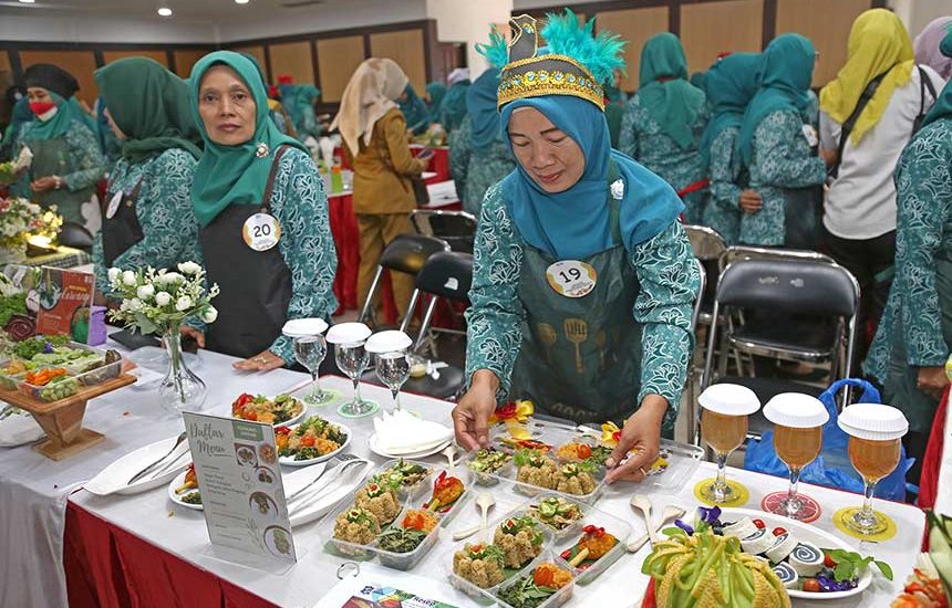 Lomba Menu Makanan Gizi Seimbang