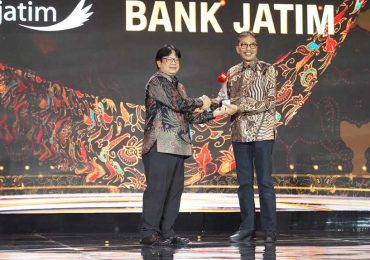 Bank Jatim Sabet 2 Penghargaan CNN Awards