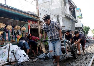 Surabaya Bergerak Atasi Banjir dan Genangan