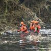 Bersihkan Sampah Kali Cipinang