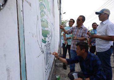 Percantik Kalimas Timur dengan Mural