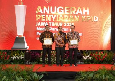 Bank Jatim Dinobatkan ‘BUMD Peduli Penyiaran’