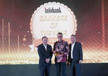 Dirut Bank Jatim ‘Banker Of The Year 2024’