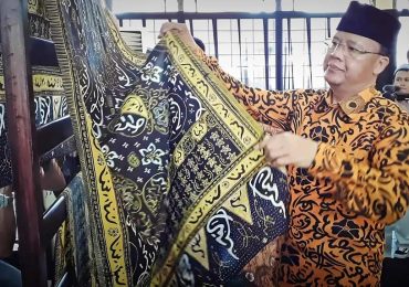 Batik Besurek Sarat Makna dan Estetika