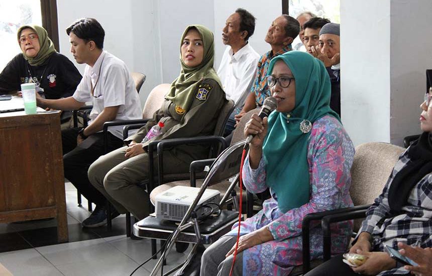 Sosialisasi Gempur Rokok Ilegal